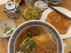 辣肉汤面加虎皮蛋-沪西老弄堂面馆(定西路店)