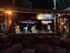 -城墙外BAR