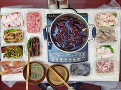 -渝昆龙火锅(朗苑店)