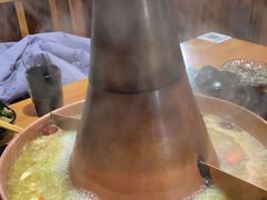 -果松木炭酸菜铜火锅·外婆参鸡汤