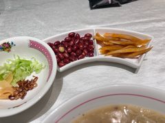 -炆艺乳鸽·煲仔饭大排档(望京来广营店)