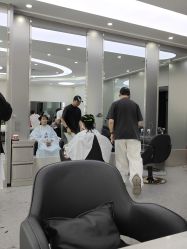 -MOVAN  HAIR莫凡匠人发型屋