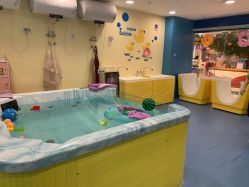 -蓝色海林婴幼儿水育馆(新辰里学清路店)