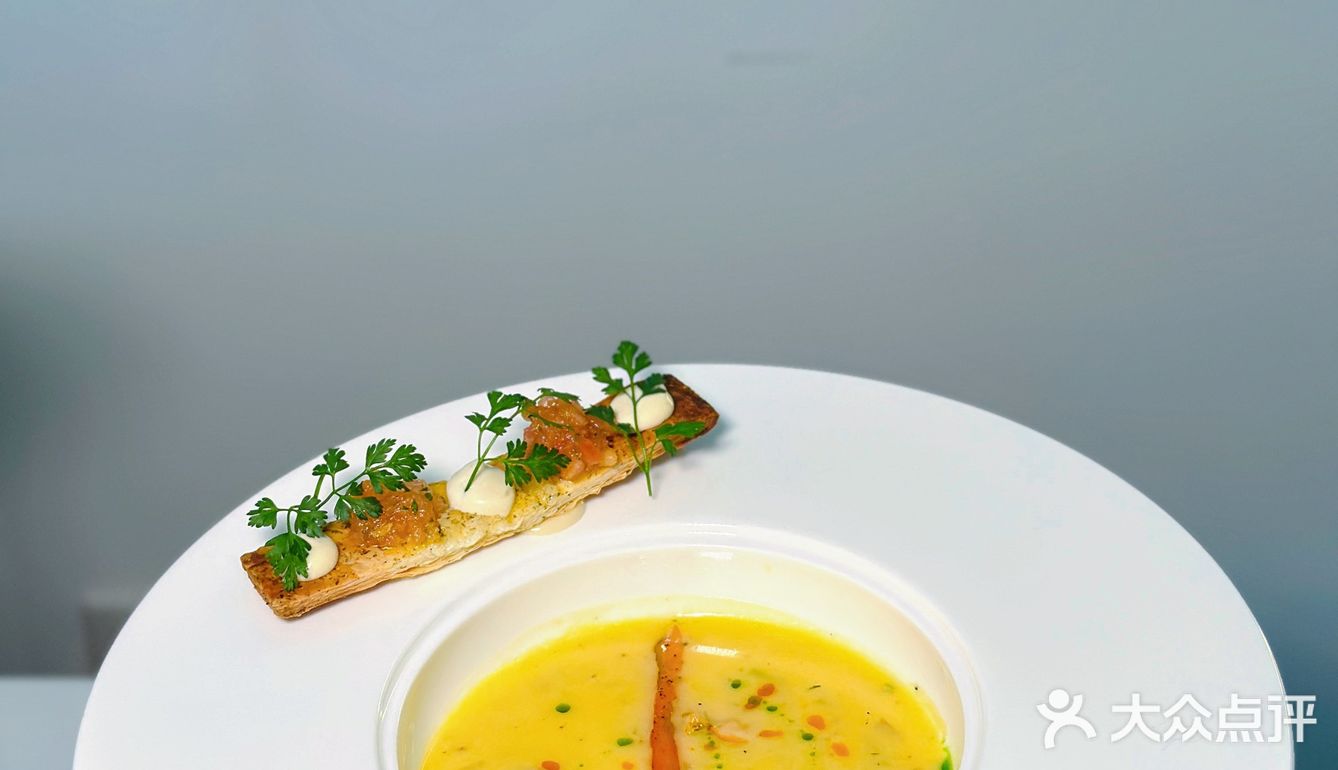 Reve Kitchen｜虹桥法国菜餐厅天花板[调皮]