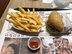 -The Habit Burger Grill 哈比特汉堡(爱琴海店)