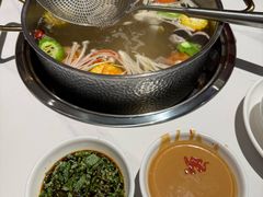 -犇鼎牛潮汕牛肉火锅(新辰里学清路店)
