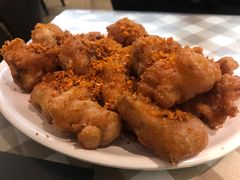 -新大咀港式茶餐厅(宝山万达店)