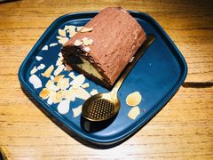 芝麻小黑卷-炖物24章·顺时轻养茶(杭州大厦店)