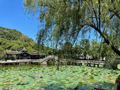 -灵岩山风景区