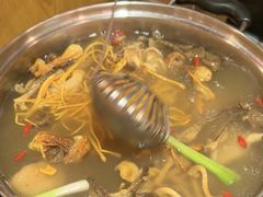 -丫丫汤膳打边炉(宏府408坊店)