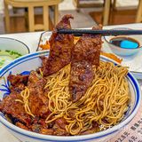 魔都ju好吃的猪三宝拌面
