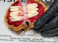 -HOT CRUSH趁热集合·现烤面包(上海环球港店)