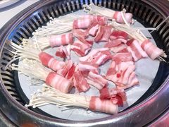 金针菇肥牛-锅儿欢海鲜火锅烤肉自助餐(东港凯虹店)