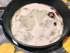 -三人行骨头王火锅(长寿店)