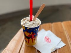 提拉米苏巴旦木-DQ·蛋糕·冰淇淋(荟聚中心店)
