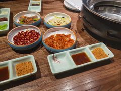 -明洞阿姨·韩式酱蟹烤肉·创意料理(三元桥店)