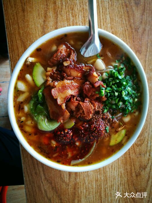 柳林探平粉汤圪垛图片