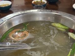 -乡土黄·鲜牛肉火锅·小龙虾(兴业街店)