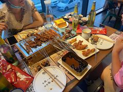 -喝丢一只鞋辣炒海鲜小烧烤(三八广场店)