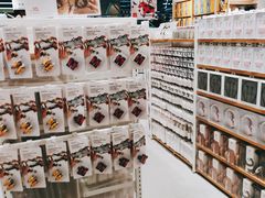 -名创优品(山东青岛华润万象城店)