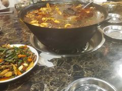 -鸿顺老铁锅美蛙鱼府(解放碑店)