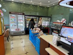 -红宝石·鲜奶小方·海派西点房(长阳店)