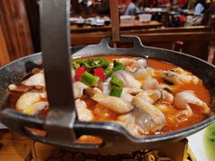 -老滇山寨•云南特色菜•地方菜•民族风情歌舞表演(金碧店)