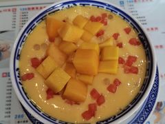 杨枝甘露-广信牛奶甜品世家(台东店)