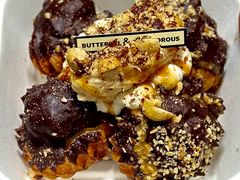 巧克力榛子奶油泡芙-B&C黄油与面包·THE GARDEN BAKERY概念店(世纪汇店)