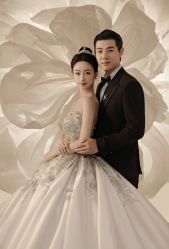 -喜爱高定婚纱摄影