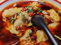 -八二小区抄手(龙湖上城天街店)