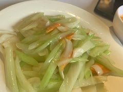 西芹百合虾片-峨嵋酒家(德内店)