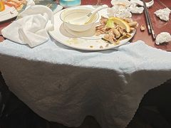 -百鸟朝凤宴会中心