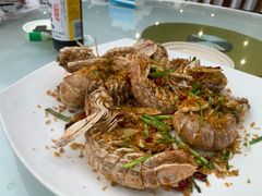 -三亚火车头万人海鲜广场