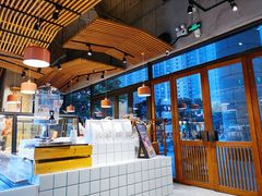 -Dough&Joe团憩(瑞虹天地月亮湾店)