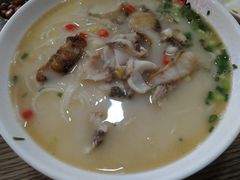 -长沙锅小小鱼粉(蓝色港湾店)