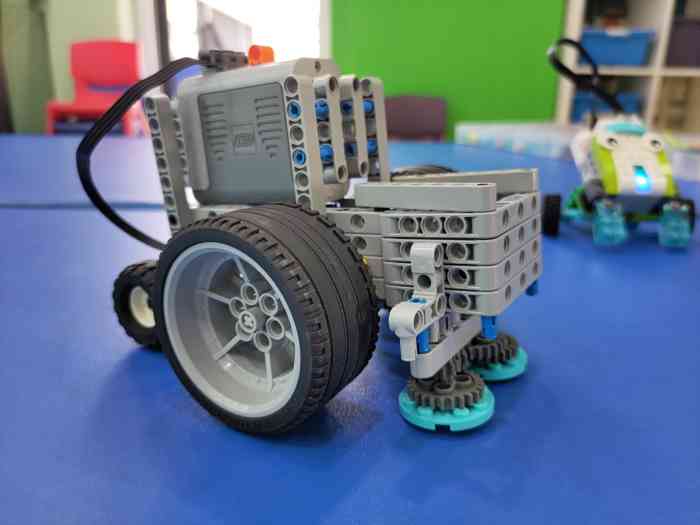 卡乐思机器人乐高教育(河西店)-"上个礼拜带孩子来上了一次体验课