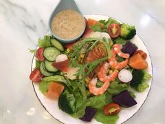 -丽莎沙拉轻食餐厅(国贸店)