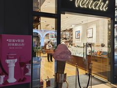 -VENCHI 闻绮(上海佛罗伦萨小镇店)