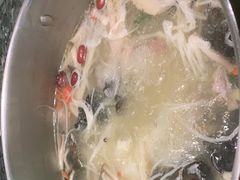 -一席地·本地鸡窝·杭帮鸡火锅(萧山银隆百货店)