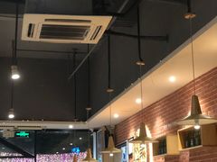 大堂-木屋烧烤(岗顶二店)