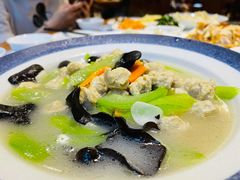 骨汤面筋烩丝瓜-东方饺子王(大屯路店)
