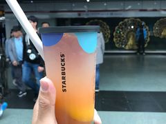 -星巴克(西藏路店)