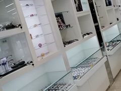 -明月眼镜(三坝店)
