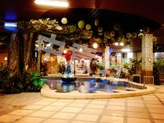 -泉城欧乐堡戏水湾艺术养生温泉