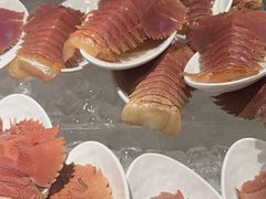 -雍容荟帝王蟹活龙虾展台自助(IFS黑金店)