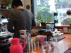 -Be Lived Cafe比例咖啡(摩天轮店)