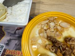 -满记甜品(优客百盛店)