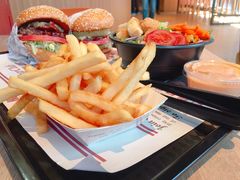 -The Habit Burger Grill 哈比特汉堡(复兴soho店)