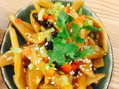 -小镇大厨新概念复合中餐厅(万达广场大连高新店)